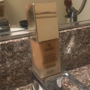 Jouer essential high coverage foundation-Nutmeg
